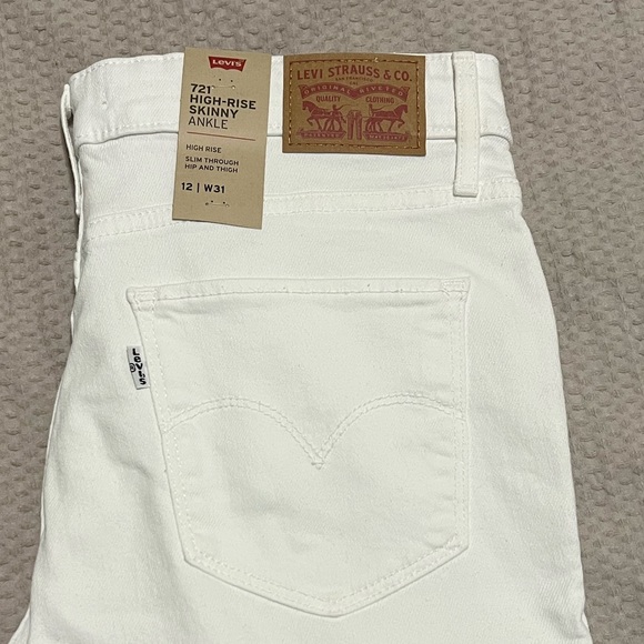 NWT Levi's Women's 721 High Rise Skinny Ankle Jeans - Picture 3 of 7